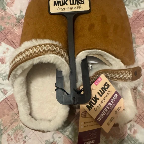 Muk Luks Brown Women's Slippers - Picture 3 of 4